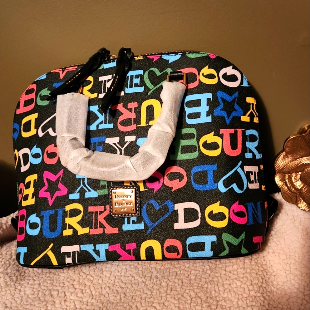 Dooney & Bourke Bag